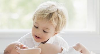 كيف أعلم طفلي تنظيم نفسه وغرفته